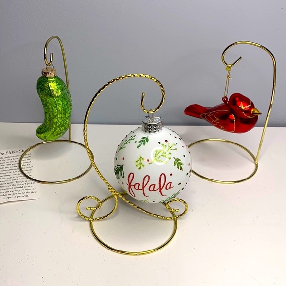 ORNAMENTS PICKLE, CARDINAL & FALALA - Picture 1 of 5